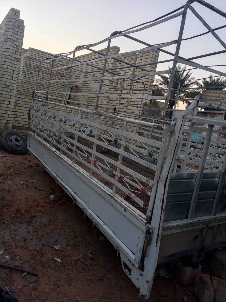 السلام عليكم بدي كنتر للبيع السعر 4ورقات  المكان بغداد التواصل ***********
