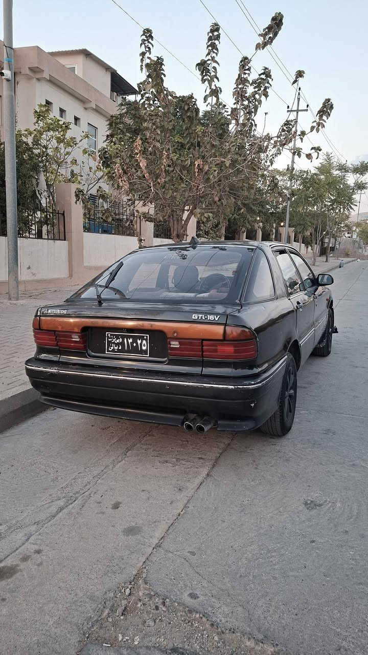 گلاند • ١٩٩٢ • ٦٣٠٠٠ كم
