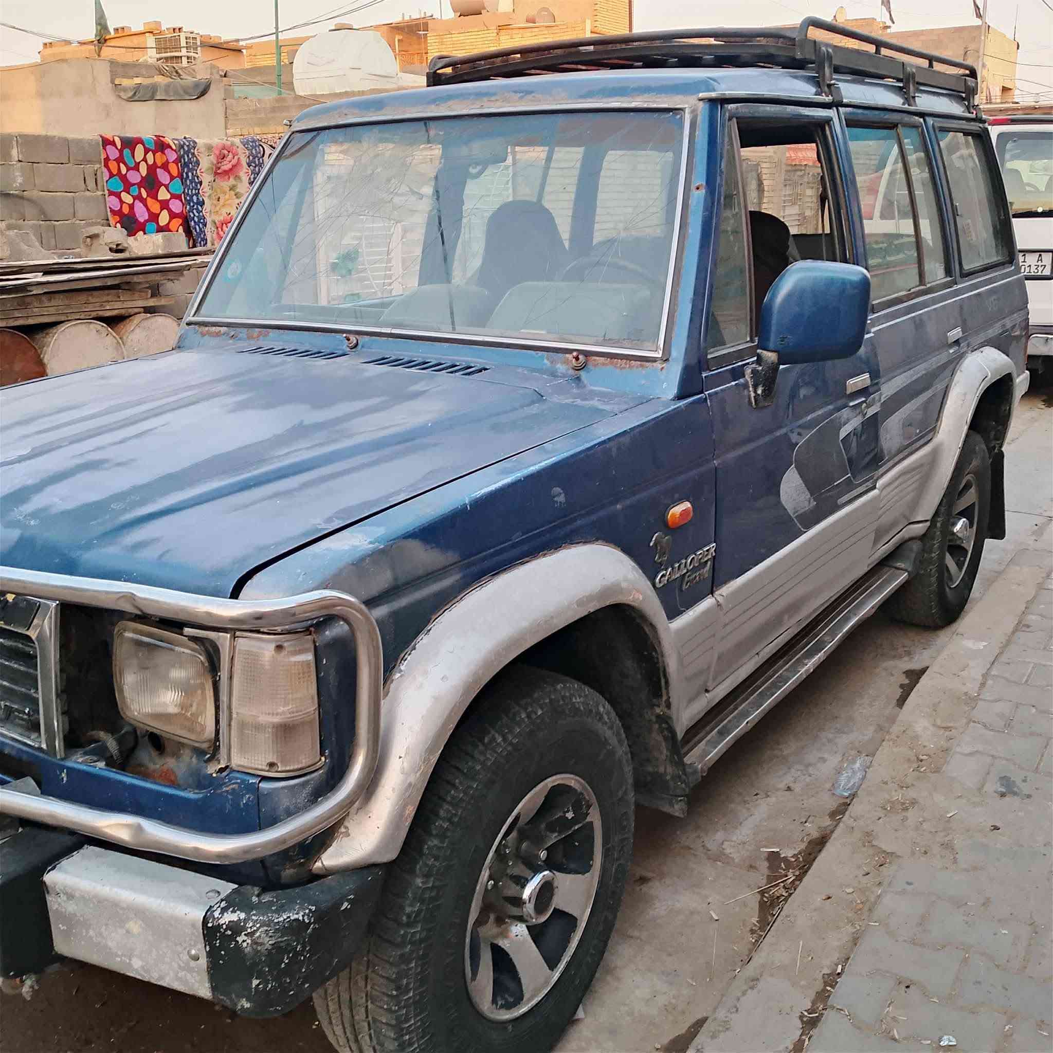 گالوبر للبيع...
السلام عليكم سيارة موديل ١٩٩٦ رقم بغداد ألماني
محرك في في تي ٢٥٠٠
مكينة بيها دخان
السعر ٢٥ ورقة ، تحويل مباشر 
بغداد *********** 
التواصل على الاتصال فقط دون الرسائل
