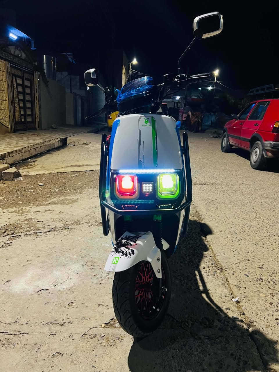ماطور شحن أوباما للبيع 6بطاريات
لايت عالي ناصي ✅ 
اشاير يمين ويسار ✅ 
ملف 2000W✅
دبل إشارة ✅ 
بلوتوث ✅
نظامR✅
السعر 800 وبي مجال👍🏻مكاني موصل الأيسر حي الانتصار
ويرهم مراوس حسب القناعه 
*********** 
وبي واتساب
