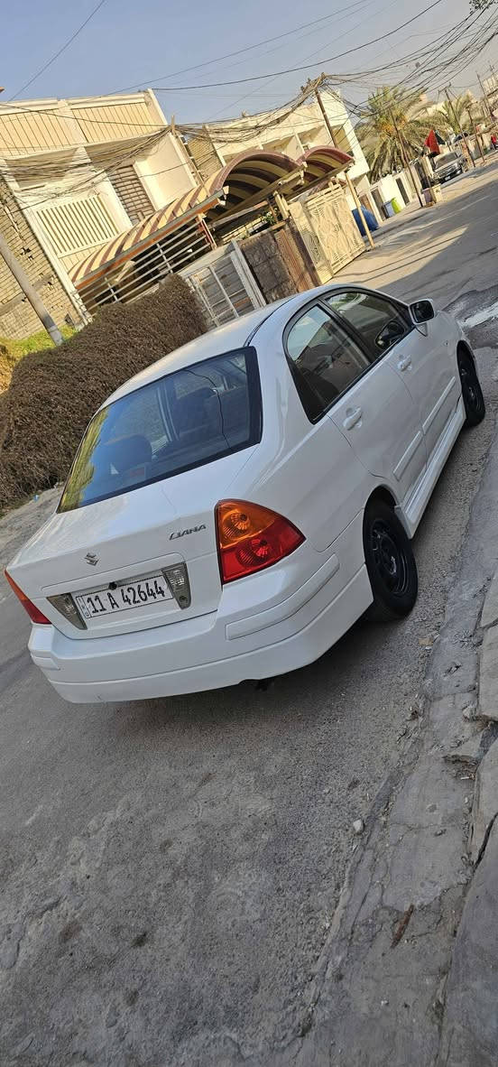 ساسوكي ياباني موديل 2005 وارد خليجي محرك 1600 كير اوتو تبريد ثلج شاشه كامره السياره جاهزه من كلشي مصبوغه حزام اثر جراد فقط السعر 53 مكاني دوره حي الصحه للاتصال 
*********** 
*********** بغداد, العراق
