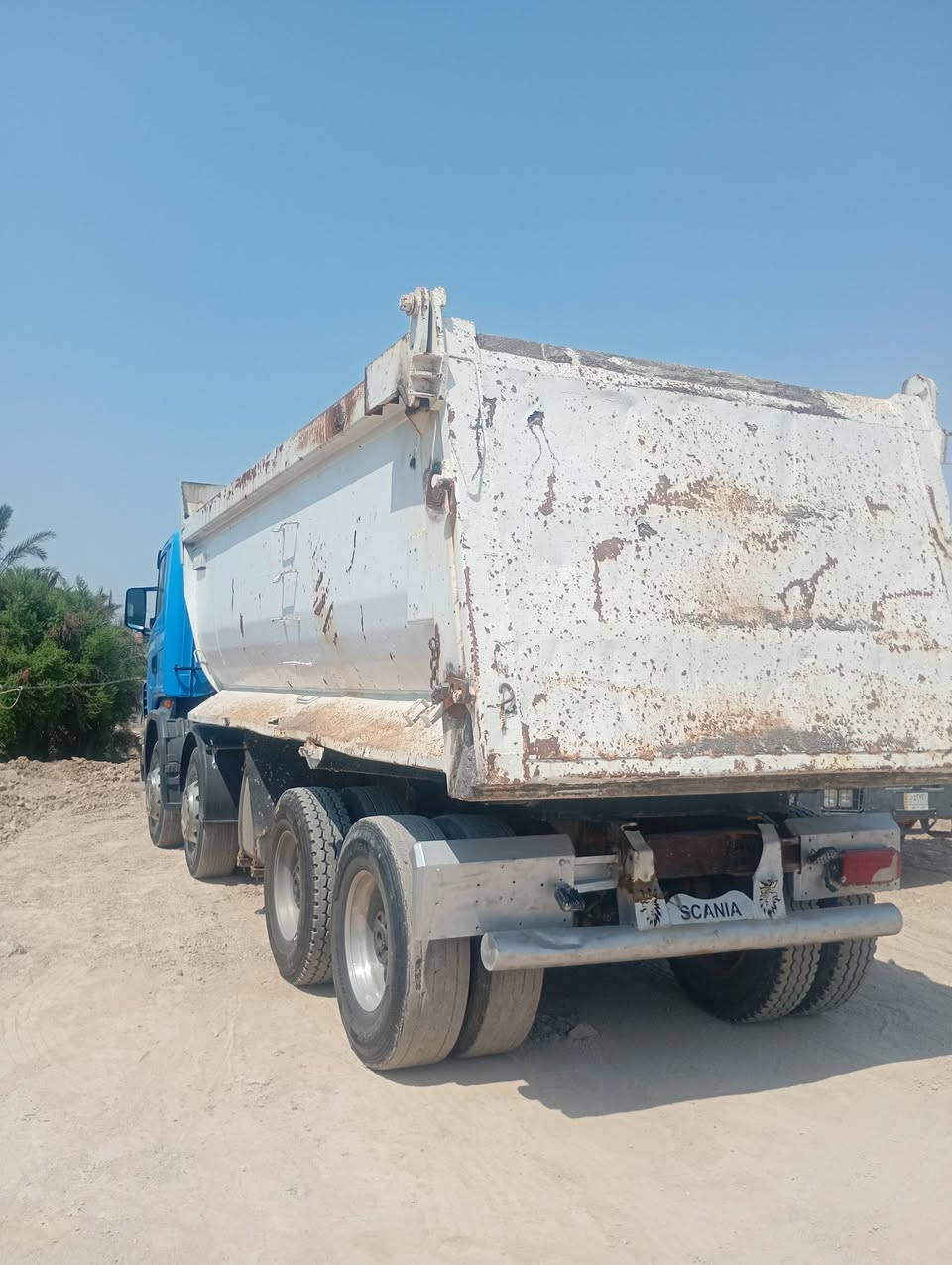 سكانيه عكرب  مديل 2007ميكنه6حجم 420تخم تاير بيها زوجين نص عمر بدي مكفول كير 900 3×3رقم الهاتف ***********
