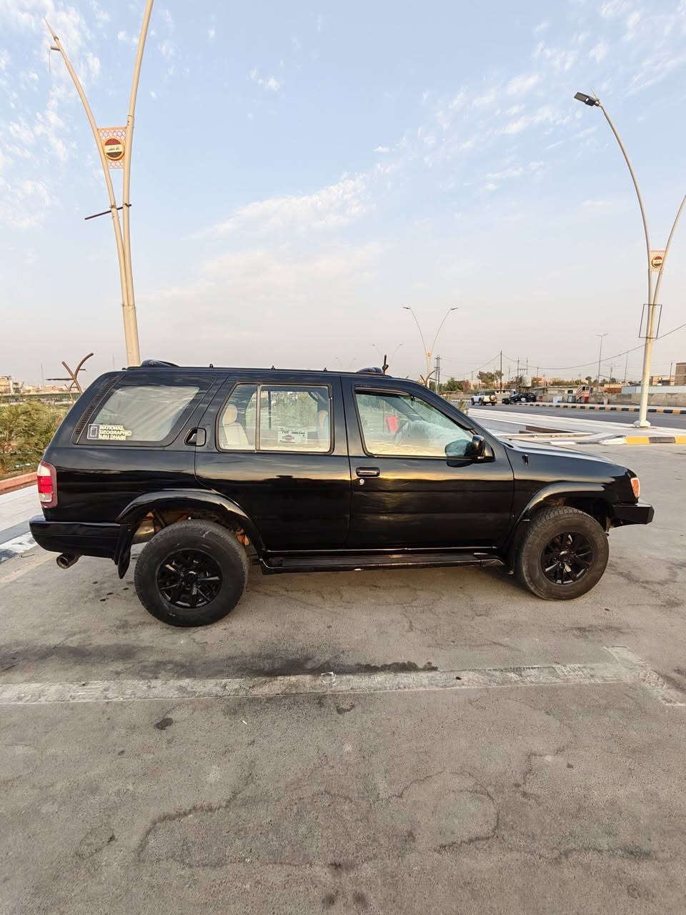 نيسان نوع باثفايندير
المحرك: V6، ستة سلندر.
السعة: 3.3 لتر.
ناقل الحركة: يدوي 5 سرعات.
يعني گير عادي 
محرك گير كفالة 
رقم سليمانية بأسمنه تريد تحويل تريد وكالة
سيارة قوية وتتحمل اقسى الضروف دعامية حديد السيارة مصبوغه حزام للجمالية و الشخوط او عندي فيديو قبل الصبغ تبريد نقص غاز
السعر ٦٢ او بيه مجال مكان السياره ذي قار ***********
