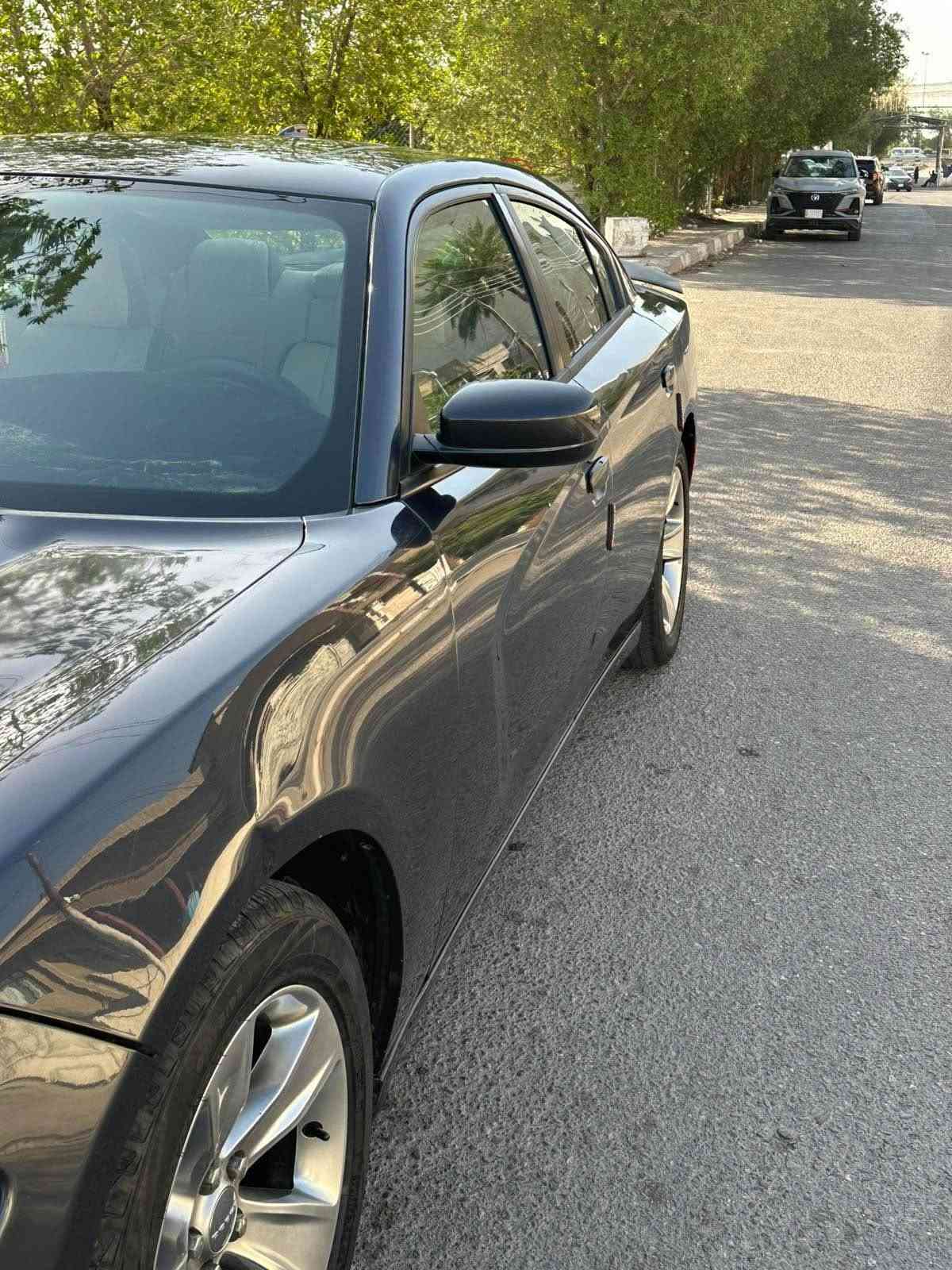 السلام عليكم 
جارجر sxt فول واحد ع واحد موديل 2018 
للبيع حادثه فقط طخه بل بجم يعني دعاميه بدون ايرباك بدون دواخل 
السياره عليه ادامه كامله ماكو بيه نقص برغي 
بيه البنيه صبغ اثر جراد 

العنوان الدوره الميكانيك 
للاستفسار    ‭***********
‬ ***********
السعر 182 بيه مجال قليل 
 بدون مراوس  بدون اقساط بغداد, العراق
