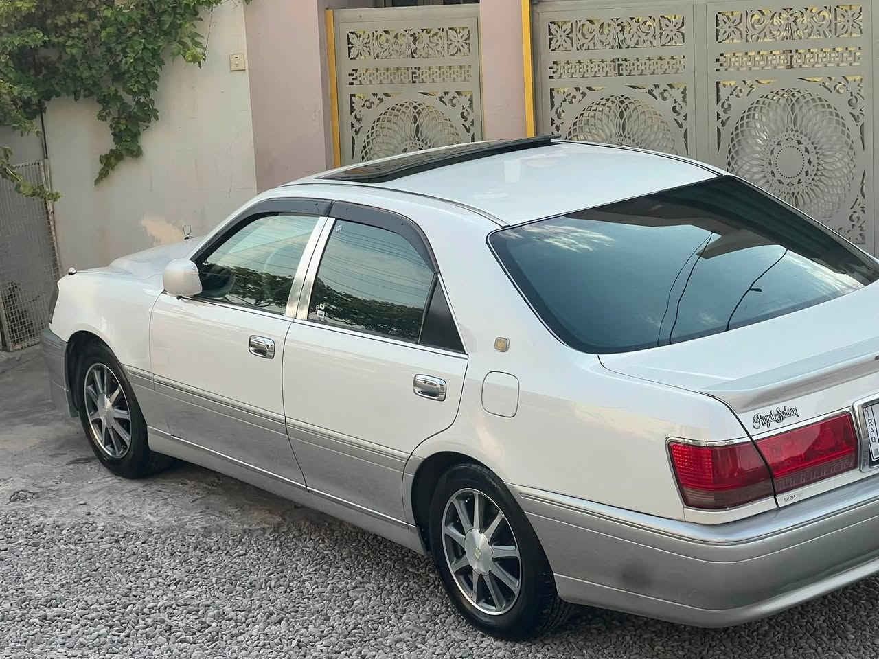 مەلیکە موسس موس بۆفرۆشتن مۆدێل٢٠٠٢پێش و دوااکریستال مەکینە دیفۆر گەورە گێرو مەکینەبەشەرت١٠٠فیتەر سەیارەکە١١٧هەزاررحەقیقی رێیی کردوە.                                                     دووو دگمەناوزەرد.                                                                          سلایت✅.                                                                                     ئاوێنە کارەبا ئاوێنە شەفت✅.                                                             جوارر تایەو ویل نەجمەی لۆک✅.                                                         دەعام لێ دراووو قرج هەمووی بەشەرت✅.                                       بۆیاخی نیە بەس شوێن موسەکانی بۆیاخەبەشەرت سۆنەر✅.                                   تەبریت ساردووگەرم بەشەرت ✅.                                                      بۆمەسروف مەگەرێ شتی جوان وتایبەتتت ئەوێ ئەمەتانێ✅.                                جوارر دەبل جوار لەوی لۆک 🙅‍♂️.                                                    جواررتایە لۆک✅.                                                                           بۆیەک دینار مەسروف مەگەرێ سەیارەکە لەرەسمەکە جوانترر نەبوو پارەی رێگات عاید من.                                                                      ئەگەر مشتری سەیارەی جوان وپاک وبێ مەسروفی نامەبنیرە نرخ٥٧گەلاوومەجال ***********تخواااگەرمشتری نیت جات مەکە لەگەل رێزم.سەیارەی مالاهی مەعرز نیە کامل مەسروفە✅🙅‍♂️
