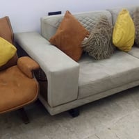 قنفات تركي ثمانية مقاعد للبيع السعر 300 ألف بغداد الاتصال بالرقم 07701...