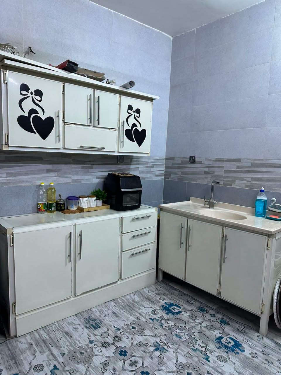 كاونتر اخو جديد سعر ٢٢٥ الف مكانه بغداد مدينه صدر قطاع ٥٧
مبايل / ***********
