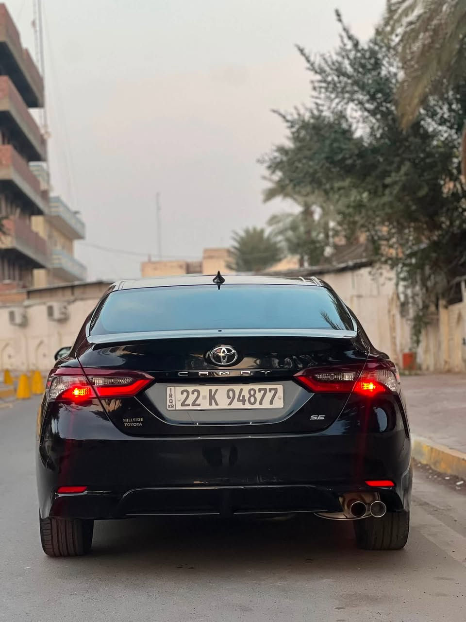 TOYOTA CAMRY 2024SE 
كفاله عامه من الصبغ   حادثها بنيد مبدل نفس اللون وبارد بخشم الجاملغ 
شاشه جبيره 
شفتات ستيرن 
ويل ١٨ 
رادار +قيادة ذاتيه+تحديد مسار+توقف ذاتي
هند بريك دكمه+ اوتو هولد
AWD 
كشنات جلد + كهرباء
رقم جديد بأسمي تحويل مباشر 
السياره عده حادثها كفاله
 مكاني بغداد الاعظميه 
السعر ١٩٣ وبيها مجال بسيط 
***********
