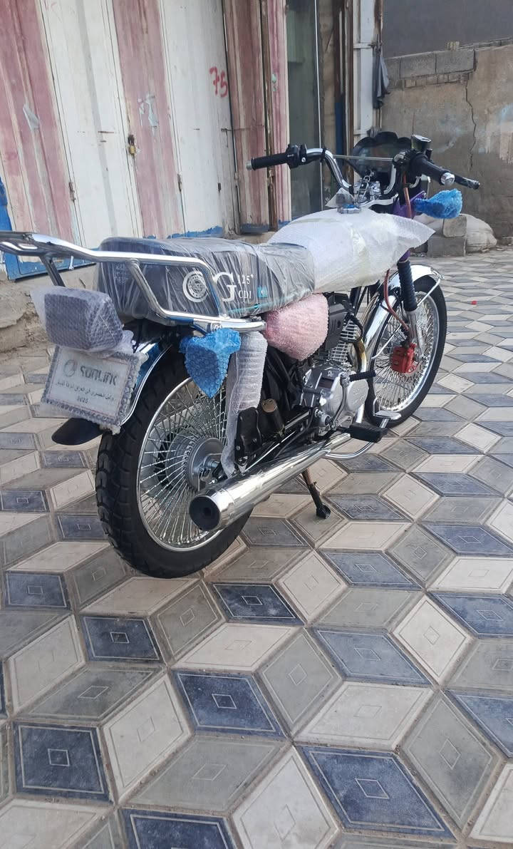 ياالله يارزاق //الأخوين للدراجات 🛵 
حجي اجيبلك بس القطع الكفالة والنظافة شوفلي هاي 
الإستفسار☎️***********☎️☎️***********
ٕ
📍التااايكر ال2025 الحديث سولنك الأصلي باب 1 وكاالة 
ٕ
نظااافة 100%100 استخدام شي قليل مال خزن 

📍ٕلوون مميز 🟪ورردي دولاررر 
ٕ
‼️مكان// واسط الصويرة شارع السبيس تقاطع حي الزهور
