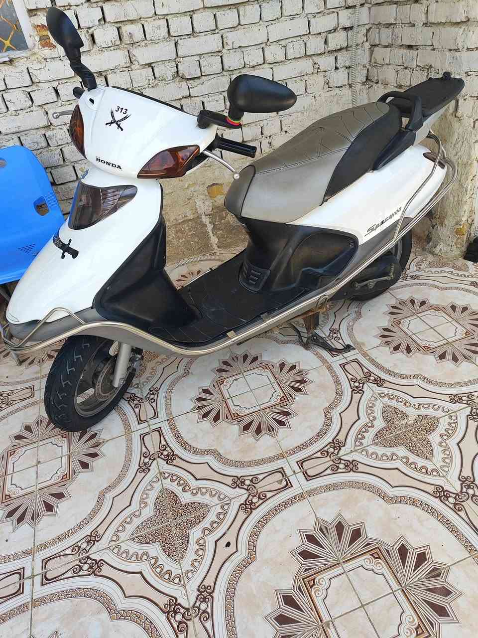 دراجه سبيسي للبيع مفتوحه فقط ولفات لل استفسار الاتصال على رقم ***********
