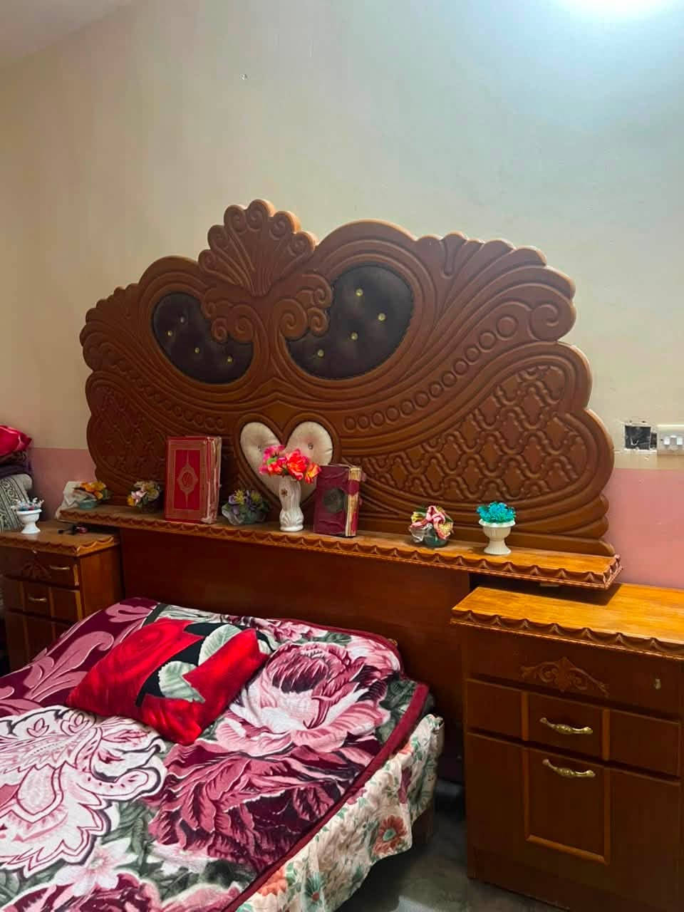 ⚜️ غرفة أخشاب للبيع ⚜️
📍 العنوان :اسديره /وسطى الثانيه (الفياض) 

💭 التفاصيل : غرفة مستعملة بس نظيفة كلش
(اخت الجديدة)

💲 السعر :700 الف وبيها مجال 💲
***********
