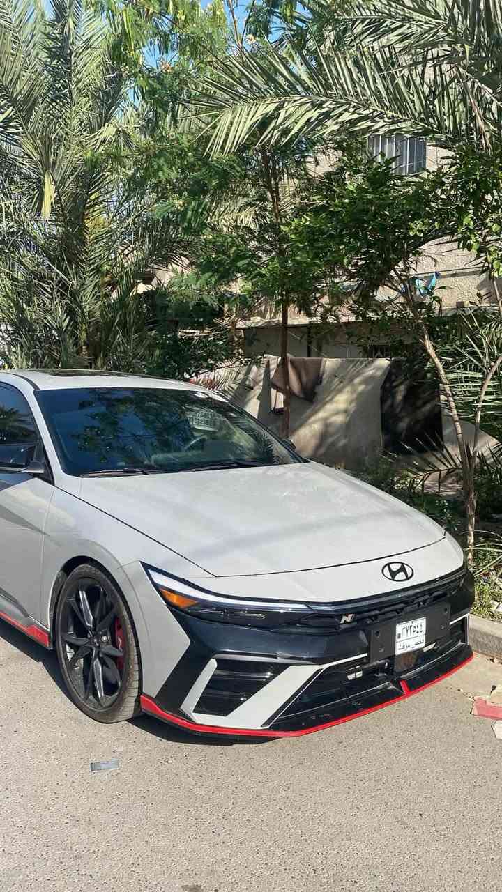 بسم الله الرحمن الرحيم
السلام عليكم عليكم ورحمة الله وبركاته 

Hyundai Elentra N 2025

المواصفات:❤️‍🔥N 

1️⃣كير اوتماتيك 8 نمر دبل كلچ DCT 

2️⃣كشن حضن 

3️⃣كشن علامة N

4️⃣كشنات كنتاره وجلد N

5️⃣سلايد روف 

6️⃣اناره داخليه 👌🏻٢٤ لون

7️⃣تحكم ستيرن نورمال وسبورت

8️⃣تحكم دبلات نورمال وسبورت

9️⃣ابواب بصمة

1️⃣0️⃣بصمة تشغيل 

1️⃣1️⃣شحن وايرلس

1️⃣2️⃣شاشة متصله 

1️⃣3️⃣كاميرا

1️⃣4️⃣نظام صوت _𝐁𝐎𝐒𝐒

1️⃣5️⃣اشارة ترحيب

1️⃣6️⃣اشارة مرايا

1️⃣7️⃣اوتو ستوب

1️⃣8️⃣نقطة عمياء

1️⃣9️⃣تحديد سرعة

2️⃣0️⃣تحديد مسار

2️⃣1️⃣رادار امامي 

2️⃣2️⃣رادار جانبي 

2️⃣2️⃣رادار خلفي 

2️⃣3️⃣حساسات جانبي 

2️⃣4️⃣حساسات خلفي

2️⃣5️⃣نظام _ 𝐍𝐎𝐑𝐌𝐀𝐋

2️⃣6️⃣نظام _ 𝐒𝐏𝐎𝐑𝐓

2️⃣7️⃣نظام _ N🚀

2️⃣8️⃣نظام _NGS☠️🩶

2️⃣9️⃣كشنات هيتر

3️⃣0️⃣ستيرن هيتر

3️⃣2️⃣صندوق ذكي

3️⃣3️⃣لايتات ليد 4 عدسات زينون

3️⃣4️⃣بگلايت ليد

صور الحادث مرفقة بالمنشور

مكان السياره بغداد حي العامل 

السياره زيرو ماشيه 2000 فقط بعدها بملصقات الشركه 

وعليها كت شوته رياضي ☠️❌

السياره بدون رقم حره تترقم جميع المحافظات

للاستفسار /***********
