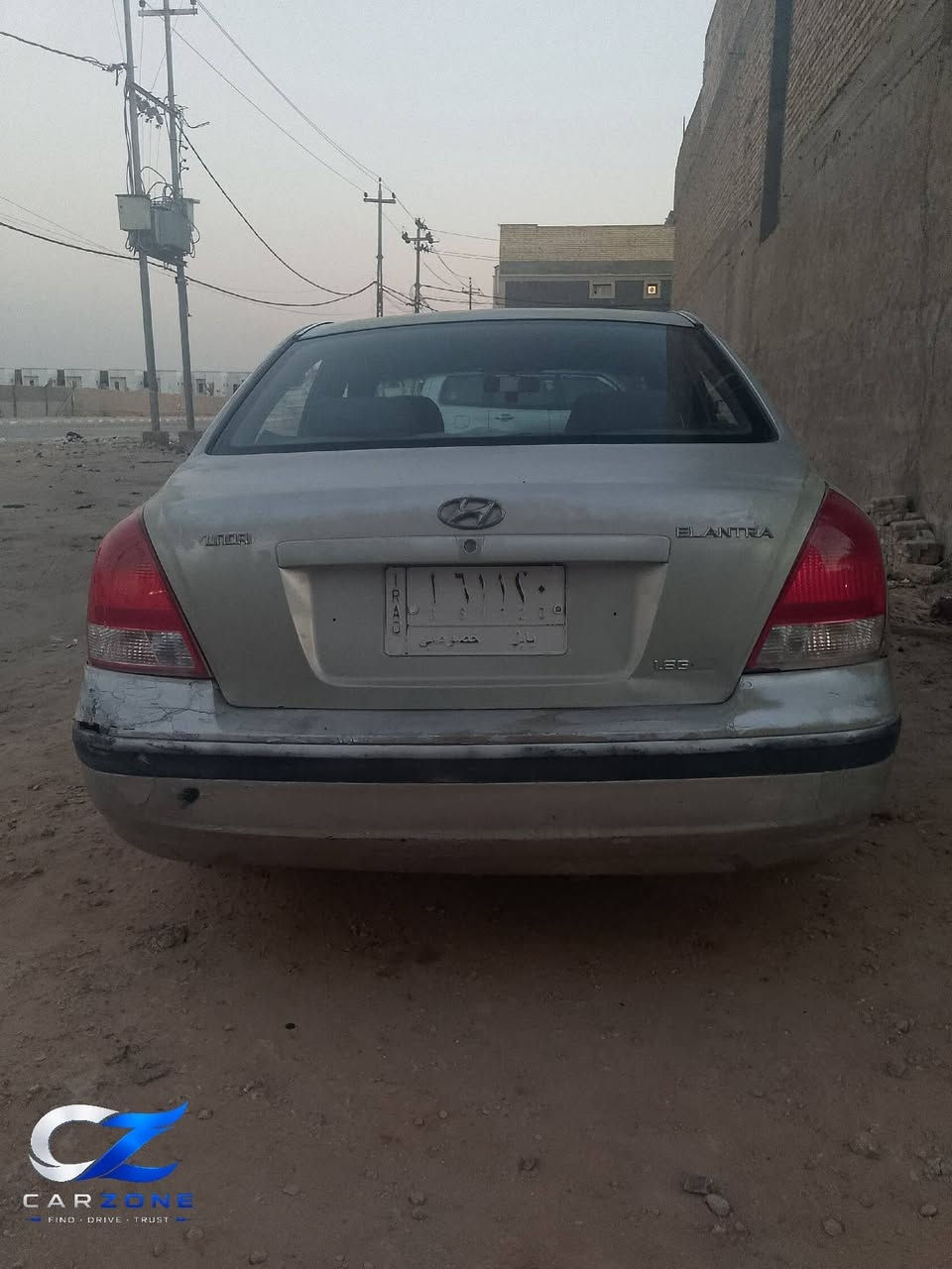النترا 2001 خليجي السياره اشويه جارده لان جانت متروكه وبيه خيط بخار.. غرفته حلوه.. السعر 45 واذا اكو مراوس / ***********
