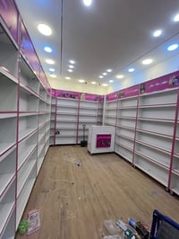 رفوف جدد للبيع بسعر مناسب مكان بغداد الاعظميه  للاستفسار 07737006745