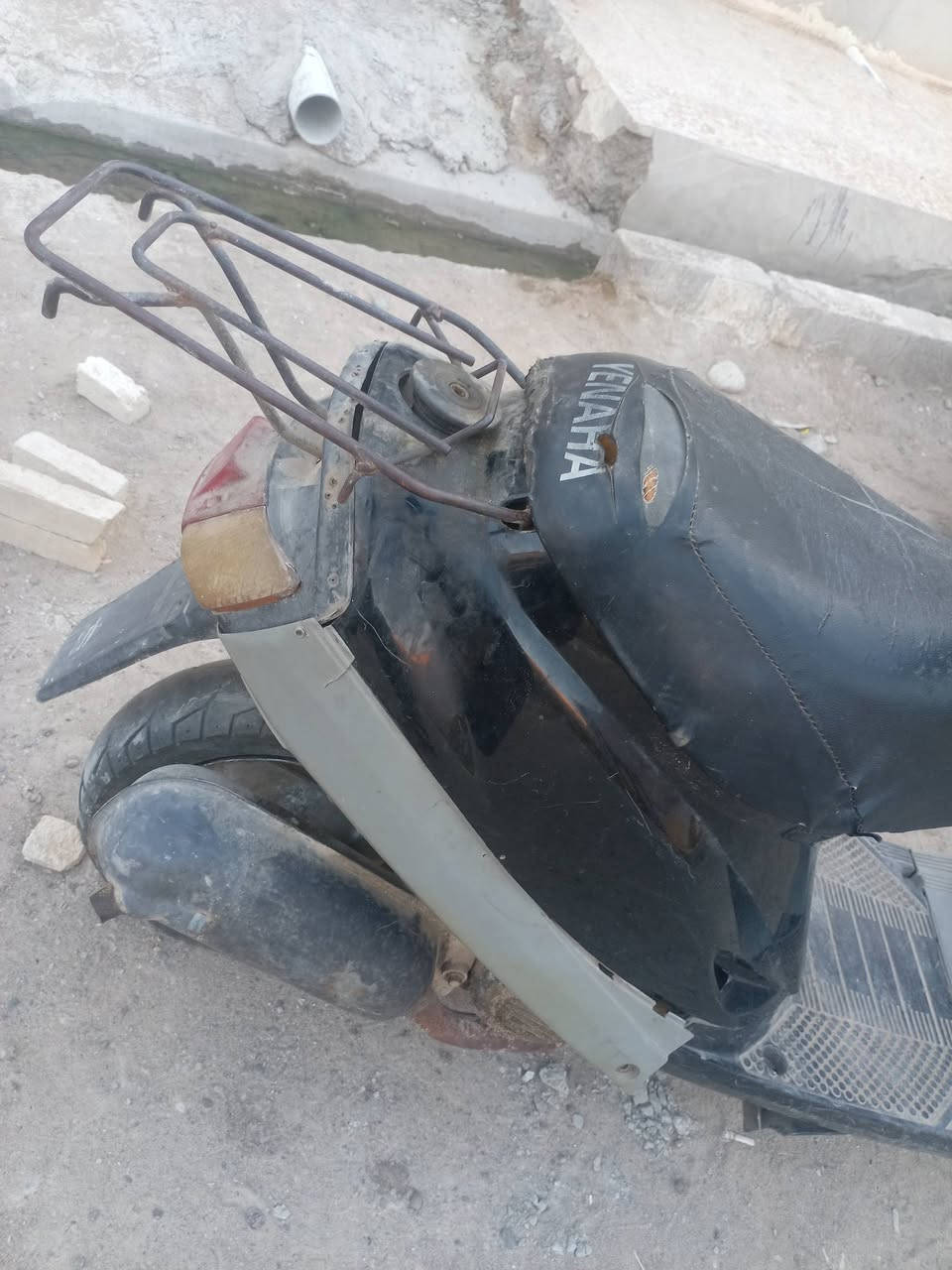 السلام عليكم ماطور بزون شغال مابي شي
السعر 75  بس يعوزو تايه الورا تعبانه للاستفسار 
***********
