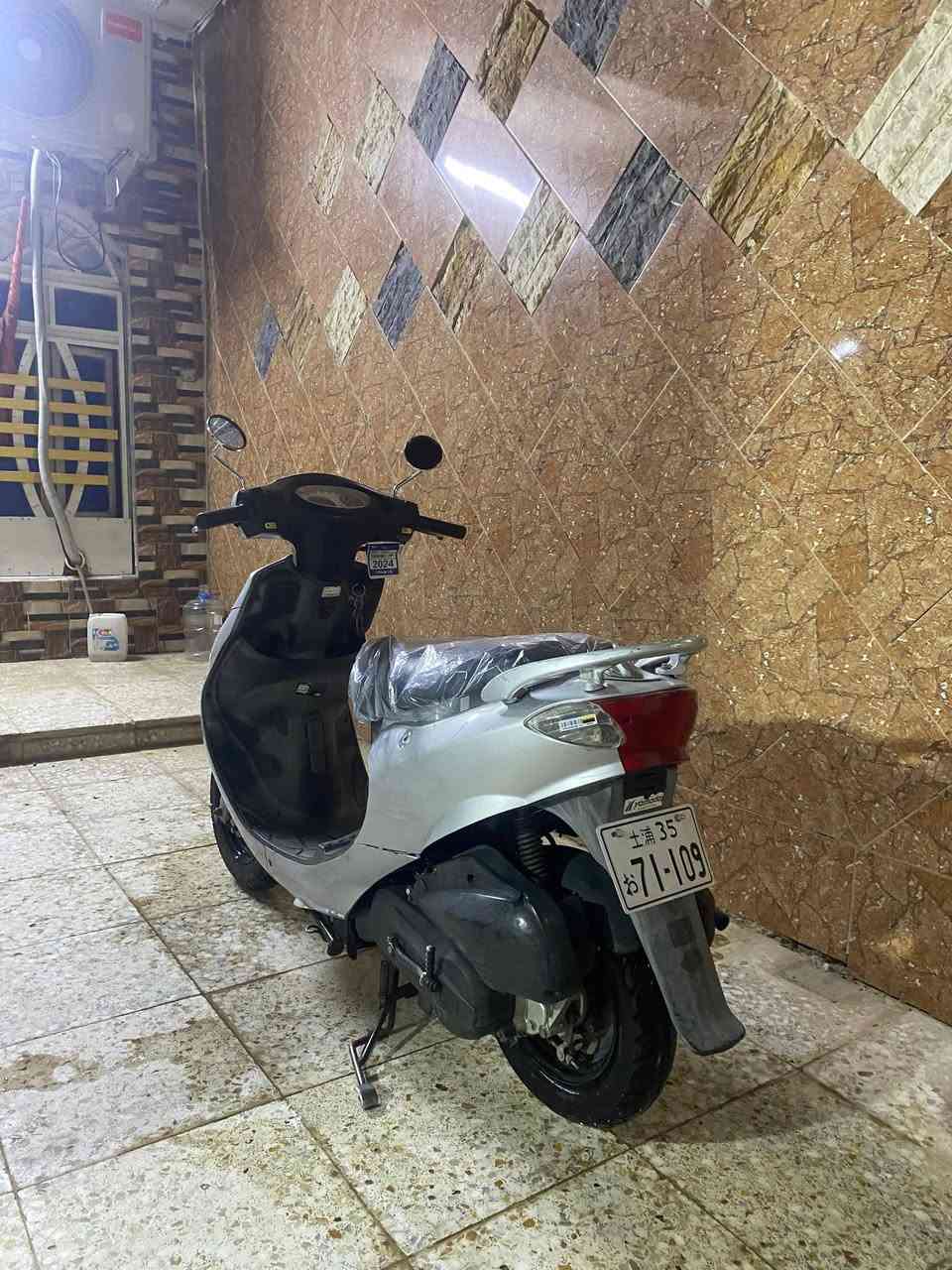 سلام عليكم بسبب الوعود الكاذبه نعيد المنشور دراجه كامكو سيام 80 cc وليس دراجة منغولي مكفوله كفاله عامه  فقط الباتري مالته كاعد دراجه نضيفه مامتعوبه الله شاهد سعر 450 وبيه مجال للشراي والطيبين مكاني ميسان مغربه والاتصال ع هذه الرقم ***********و*********** واتساب.
