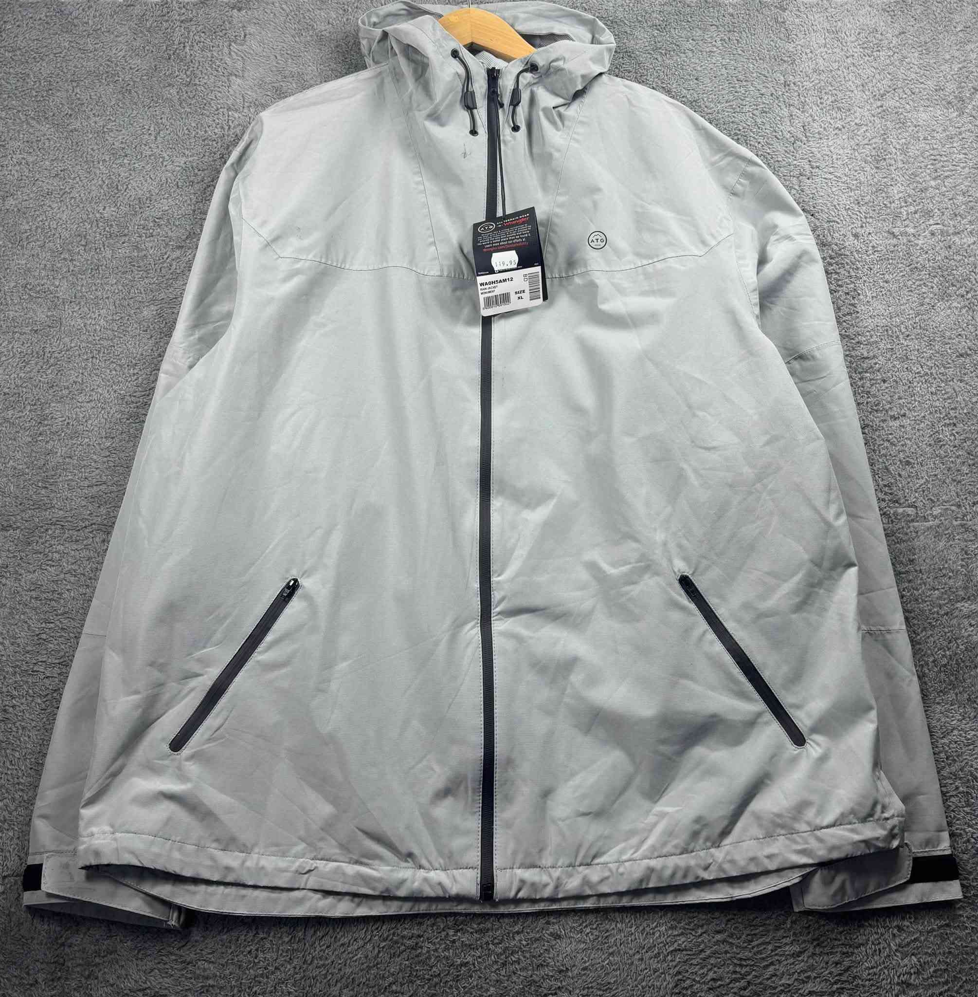 جاكيت مطر • Wrangler • مقاس XL