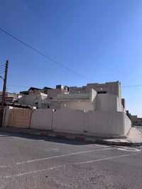 مجمع اليرموك • ٢٥٠م • ٣ غرف