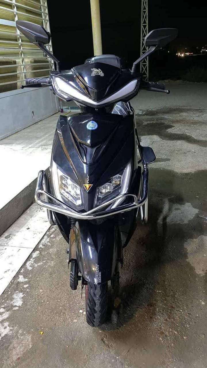 اشاير ✅
نضام بكR✅
لايت عالى ناصي ✅
سكن ✅
اربع نمر ✅
المطور كله شغال✅
دبل بصمه +دبل سويج + دبل كارت ✅
بطاريات ثنين يقرن 8 و اربعه يقرن 9 ✅
الماطور اقتصادي بي نضام سبورت بس ما مفعله 
خير من الله والله ما بي نقص لو برقي متواجد خاص 
وهذه رقمي بي واتساب (***********)
(السعر ٧٥٠)وبي مجال للطيبين
