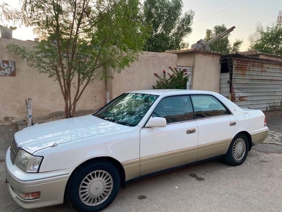 للبيع مكفوله موديل1995جاهزه 
باسمي السعر 93وبيها مجال 
للاستفسار***********