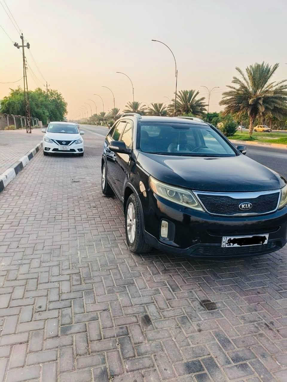 السلام عليكم  كيا سورنتو  ٢٠١٥ وارد أمريكي مكينه ٦ سلندر حادث كلش خفيف حافة البنيد  فقط سونار موجود  السياره ليبل واحد  جاهزه من كلشي مكينه كير حداديه تبريد ثلج  السياره 
1-بصمه 
2-كشنات جلد 
3-كشن ذاكره  تدفئة بالكشنات 
4-مري شفط مري قلاب وي البك 
5-بردات بلادي  
6-فور ويل السياره مواصفات EX معروفه  السياره جديده رقم كربلاء باسمي هزه جديده وسنويه ٢٠٣٠ 
السعر ١٤٠ وبيه مجال للشراي المكان كربلاء للاستفسار 
***********

***********
