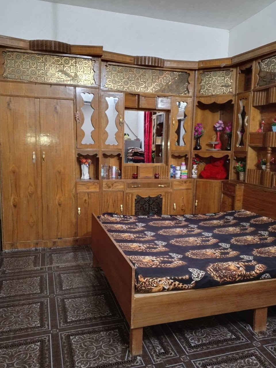 قرفه خشب للبيع شغل الفلوجه بسعر مناسب رقم واتساب ***********
