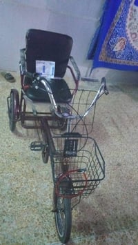 بايسكل ثلاث تايات • بحالة بسيطة