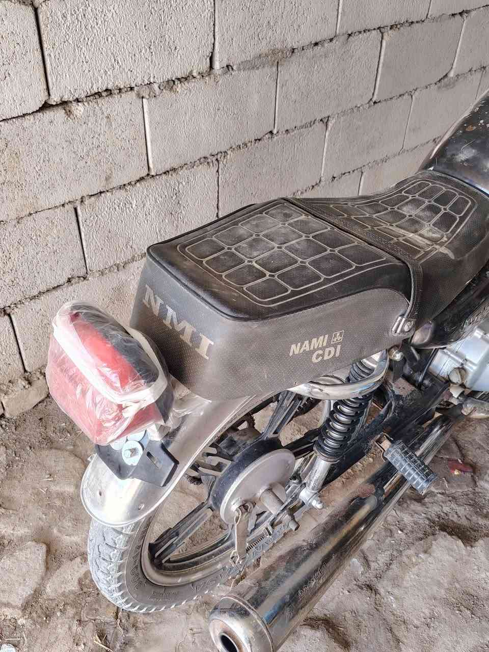 سلام عليكم سيفان للبيع نضيفه ما مفتوحه بلاديه السعر 450بيه مجال ***********
