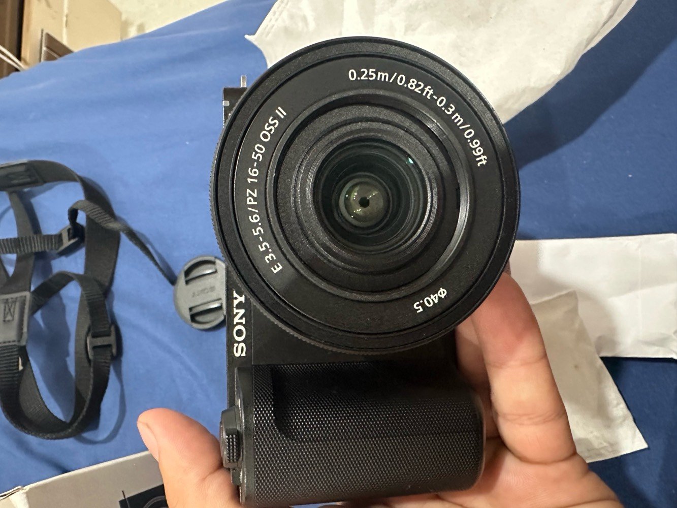 كامرة Sony zv e10 ii للبيع
الكامره مستعمله قليل جدا 
نضافتها 100‎%‎ حالها حال الي بالباكيت
باكيتها ووصل الشراء وملحقاتها كامله
السعر 1،100،000 دينار
بغداد الغزالية ***********