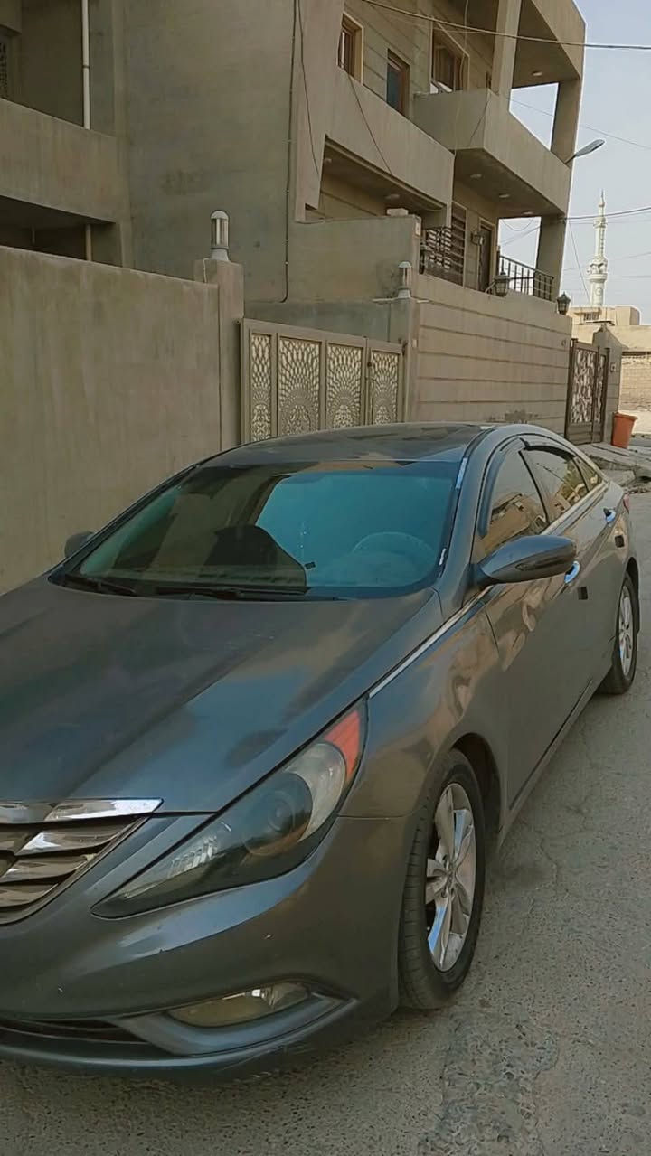 سوناتا 2011 امريكي محرك24 فول موصفات تشغيل بصمه بيبان بصمه كشن كهرباء وتتفه سلايت طخم تايرات مع اويلاه جديد غرضه كله جديد بيه ثلاث قطع سنويه لحد 28 باسمنا كير ومحرك شرط مع غرمات سياره حلوه وجاهزه سعر 88 بيه مجال للستفسار اكثر ***********
