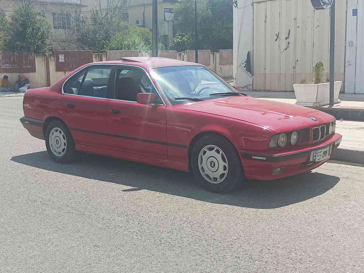 السلام عليكم BMW
بي ام للبيع 525موديل 1990 لون احمر  صبغ عام جمالية طخم تايات جدد كشنات جلد جدد مثل ماموضح بل صور  السعر 45بيها مجال مكان موصل حي العربي للتواصل ***********
