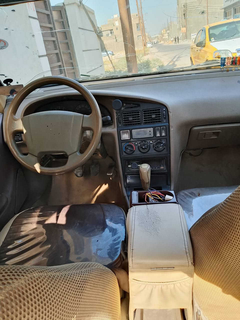سلام عليكم بيجو لميس ٢٠١٣ رقم بغداد تحويل مباشر كير ومكينة مكفولة تبريد ثلج كهربيات شغالة داخل غرفة مدوشمة جديد مكان بغداد دورة السعر ٢٧ ***********

