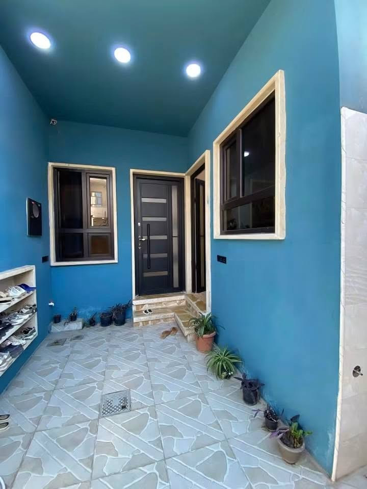 🏠 للبيع | دار سكني – حي السماح التسعين
📐 المساحة: 100م² | طابق واحد
📜 ملك صرف – طابو الزهور | شرط الوكالة والتحويل
🛏️ غرفة نوم + هول + استقبال + صحيات + مطبخ + كراج + بيتونة + سطح
📍 الموقع: الموصل – الجانب الأيسر – حي السماح التسعين
🔹 خدمات كاملة | قريب من شارع 100 الرئيسي

📞 للتواصل:*********** ***********🏠 للبيع | دار سكني – حي السماح التسعين

