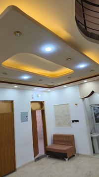 نجف شارع المطار • ٤٠٠م • غرفتين