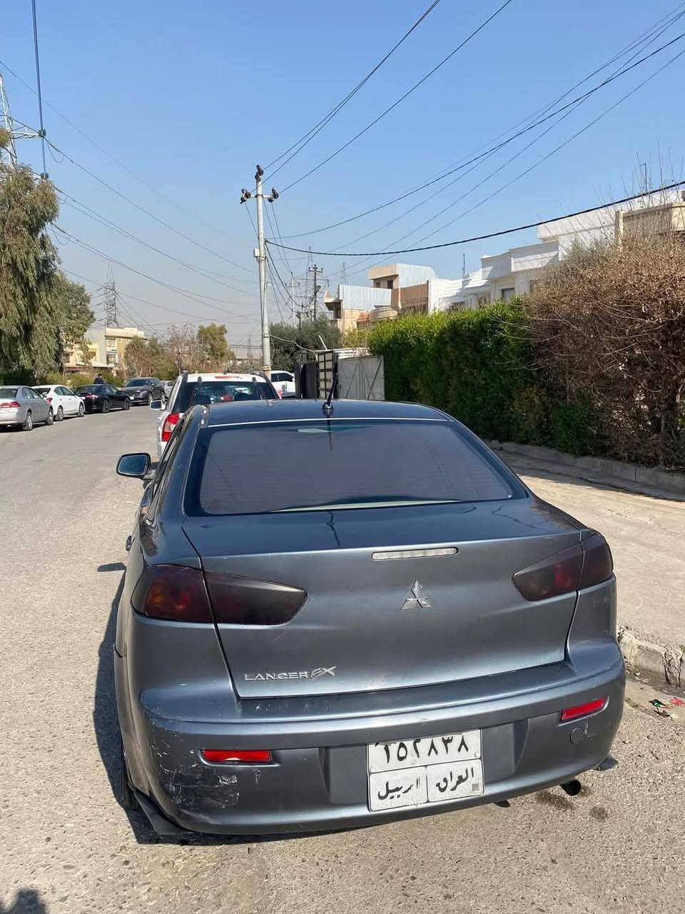 لانسر قرش 2008 
ناوزەرد خلیجی مەکینە 20 
سبوخ عام لەسەر ساخی بێ لێدران 
پێش و پشت کەپس ناو دەرگەو ژۆرێ سبوخی نیە 
دەبل گێر 
مەکینەی سەرفی هەیە 
گێری بەشەرتە
تەبرید و گەرمی بەشەرتە 
بەناو کردنو غەرامە بەشەرتە 
وەکالەی بەناوی خۆمە 
سەنەوی و هەزەی بەسەر چوە 
پێشو پشتی مەسرەفی تێدایە 
سعری 66 وەرەقە مەجالیشی تێدایە
لەهەولێرم
*********** واتساب و تێل أربيل, العراق
