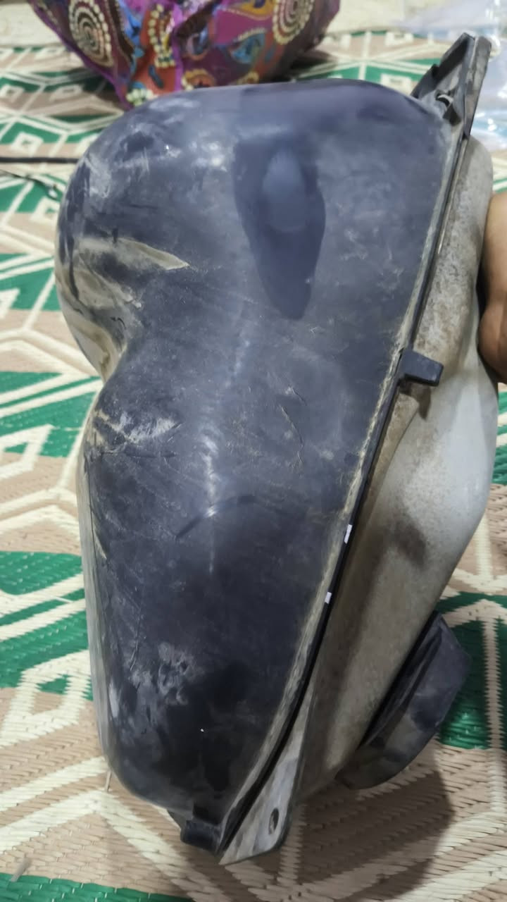 سلام عليكم عبوه فيت بم فورزه 0/8 ربه تفصيخ وتانكي بانزين بعده لوكك جديد مال رمبه وخوذه إليه رمبه الغراض  مال حاويه مكاني مدينه الصدر 🤠***********
