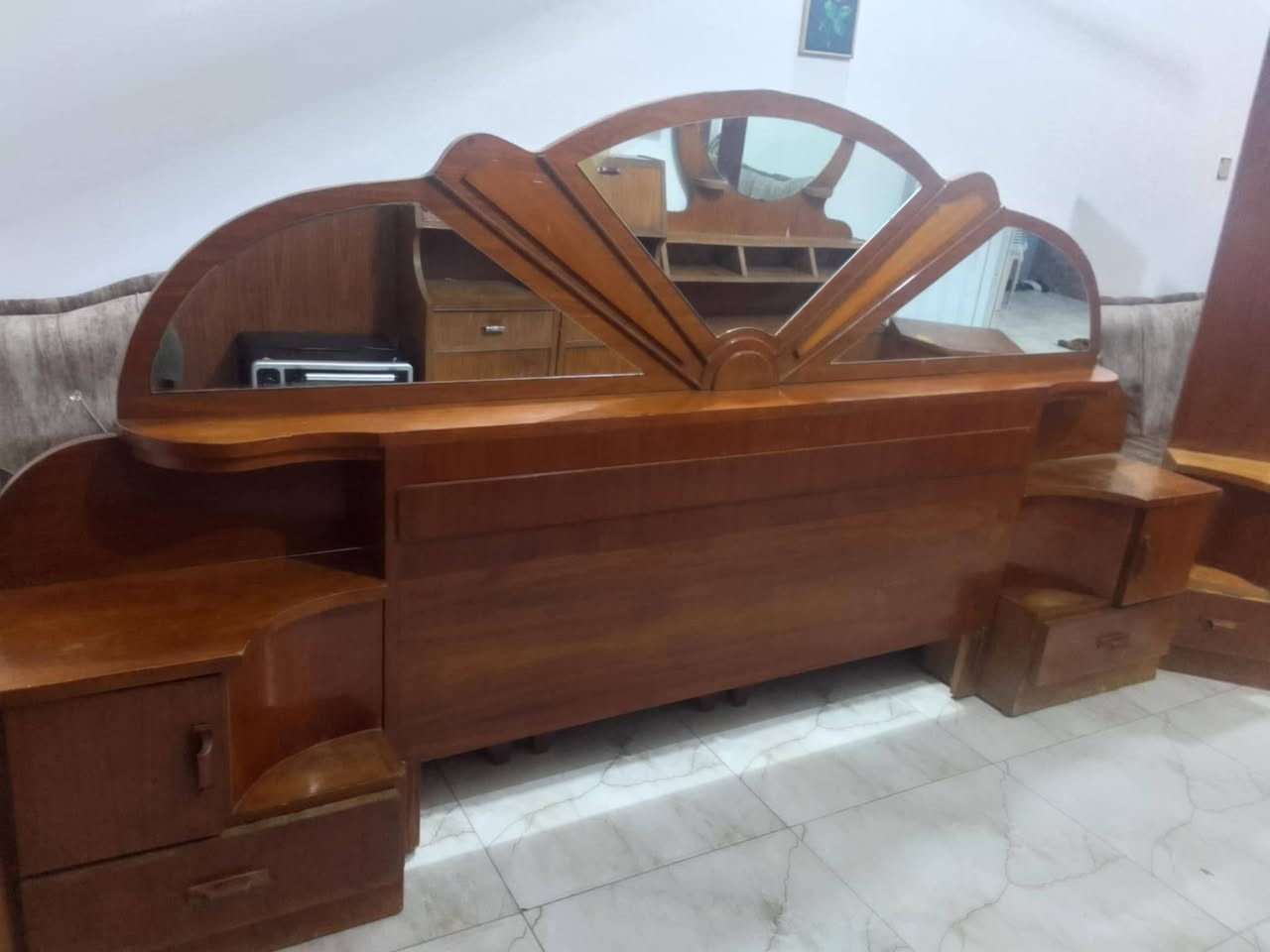 السلام عليكم غراض للبيع الإتصال على الرقم *********** بأسعار مناسبه

