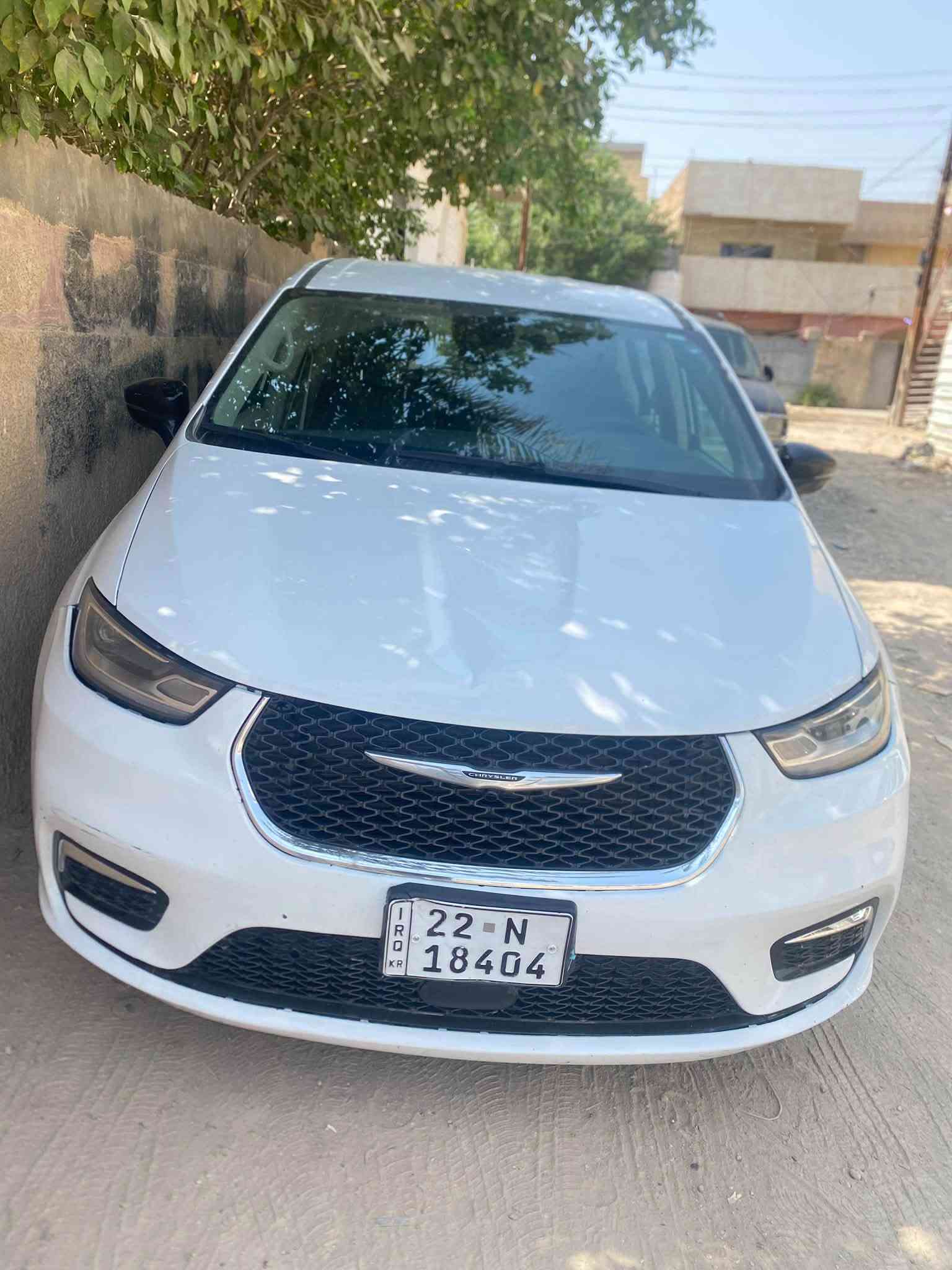 باسفيكاً موديل 2024 محرك 6سلندر بانزين عادي محسن بيها قبق صندوك ومبدل بلادي وطعجه بالبنيد فقط سياره جديده بمعنى الكلمه  
السعر 260$وبيها مجال بسيط 
***********
