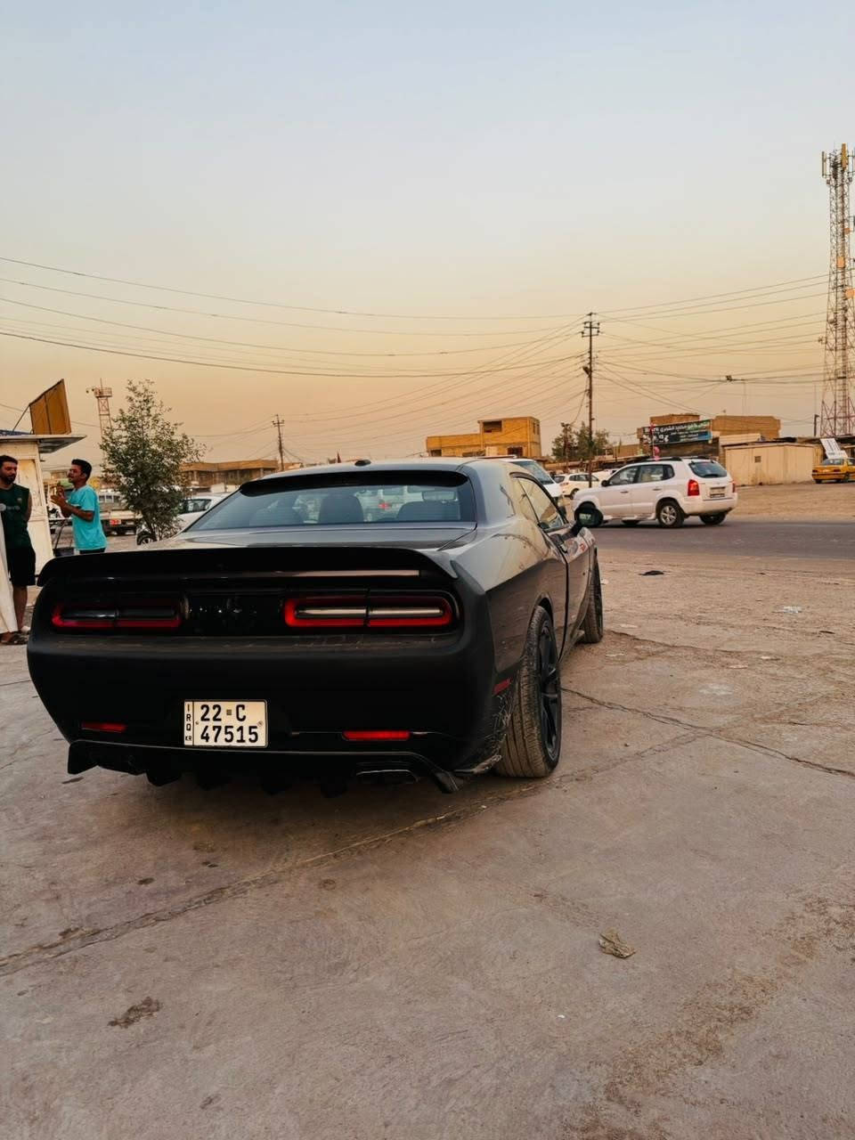 السلام عليكم 
چالنجر 2015  محرك 3600 مواصفات sxt 

گير محرك كفالة 
ويل 20
كاملة بدون نواقص 
بيها قطعة وحده مصلحه الباب مثل ما موضح بالسونار 
رقم اربيل هزة جديدة  
تدفئة تبريد 
صدر جديد 
تايرات نص عمر 

السعر 135 
مكاني بغداد

رقم الهاتف ***********
