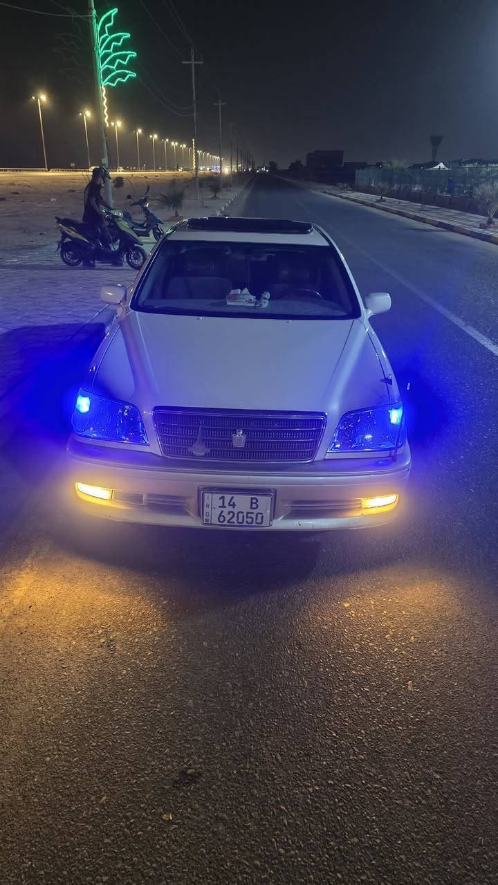 السلام عليكم ملكه موديل 2003 سياره باسمنا ثاني يوم التحول السياره بيها ثلاث قطع تبديل بيبان شاملق امامي سياره 75 شاصيها ثلاث دقم كريستال السياره كشنات كهربائيه اثنين كدام مرايات كهربائي تبريد ثلاجه الديفور الكبير حداديه جديده طائرات جدد سعر 135 وبيها مجال رقم بصره رقم الهاتف *********** اخوان المو شراي لا يتعبني انا رجال اريد ابيع
