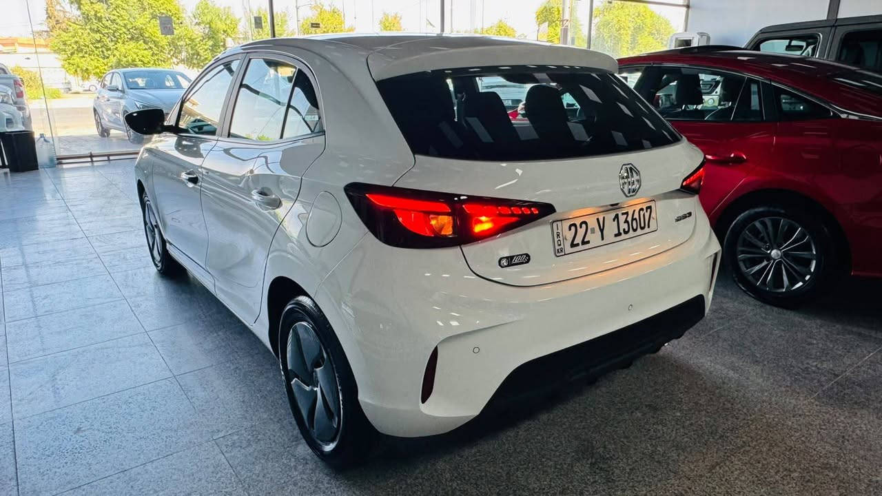 MG 3
2025
***********
***********
ته نها 28 هه زار رؤيشتووه 
كه مترين نرخ 💰💰💰💰 
ربع بؤنيت بؤياغ بئ ژورئ 
چامرلغ امامي سكن بؤياغ 
دوو شوين بچوك PDR 
مواصفات شاشه گه وره 
گيچ الكترونى 
كاميرا 
حساس دعامى دواوه 
سوكان ڤوليوم 
لايت ليد و زينون 
بگ لايت ليد 
بلاجكتور 
ئاوينه إشاره ت 
USB 
Apple car play ⏯️ 
Auto Android
