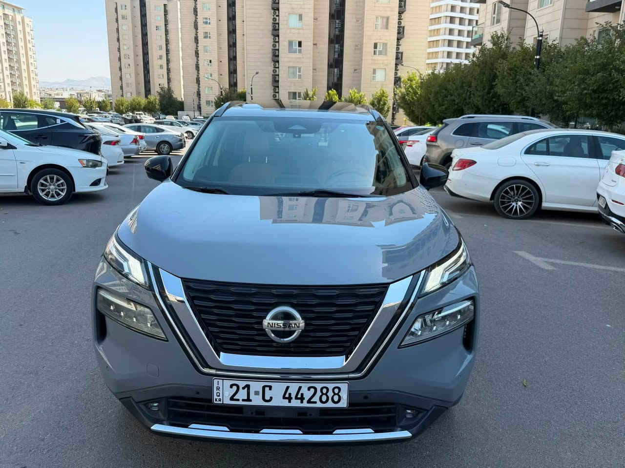 بسم الله الرحمن الرحيم
تحفة و قطعة نادرة 

نيسان روج اكسترال 2021 بلاتينيوم

ياباني اصلي

محرك 4 سلندر المرغوبة حجم المحرك 2.5

السيارة كفالة عامة من الصبغ و ضربة السيارة اعلى مواصفات و اعلى فئة
بلاتينيوم فول فول لون مميز سمنتي 
مواصفات رادارات 360 درجة داخل جلد مشمشي فور ويل 4X4 حساسات امامية و خلفية لدات امامية و خلفية و لايتات زنون بصمة تشغيل تشغيل عن بعد شاشة كبيرة كيج الكتروني صندوق شفط و تنفتح بحركة الرجل فتحة سقف بنوراما كشنات امامية كهرباء كشنات خزن كشنات هيتر ستيرن هيتر اوتو ستوب تحديد مسار تحكمات ستيرن عرض الكيج في الجامة الامامية داتاشو سماعات ماركة bose مضخم صوتي في الصندوق تبريد مركزي كامرات 360 درجة اوتو هولد بريك بصمة ويل كب تبريد لمس كشنات خلفية هيتر بردات بلادية اربع بيبان بصمة موبايل جارج كار بلاي المرايات نقطة عمياء شفتات ستيرن 5 انضمة قيادة رسالة ترحيب تغير نضام الكيج حسب اليعجبك
السيارة بسمي و تحويل نفس اليوم رقم و سنوية جديدة ربع مصرف ما بيه
السيارة رقم سليمانية و مكانه سليمانية
مكان السيارة سليمانية
***********

