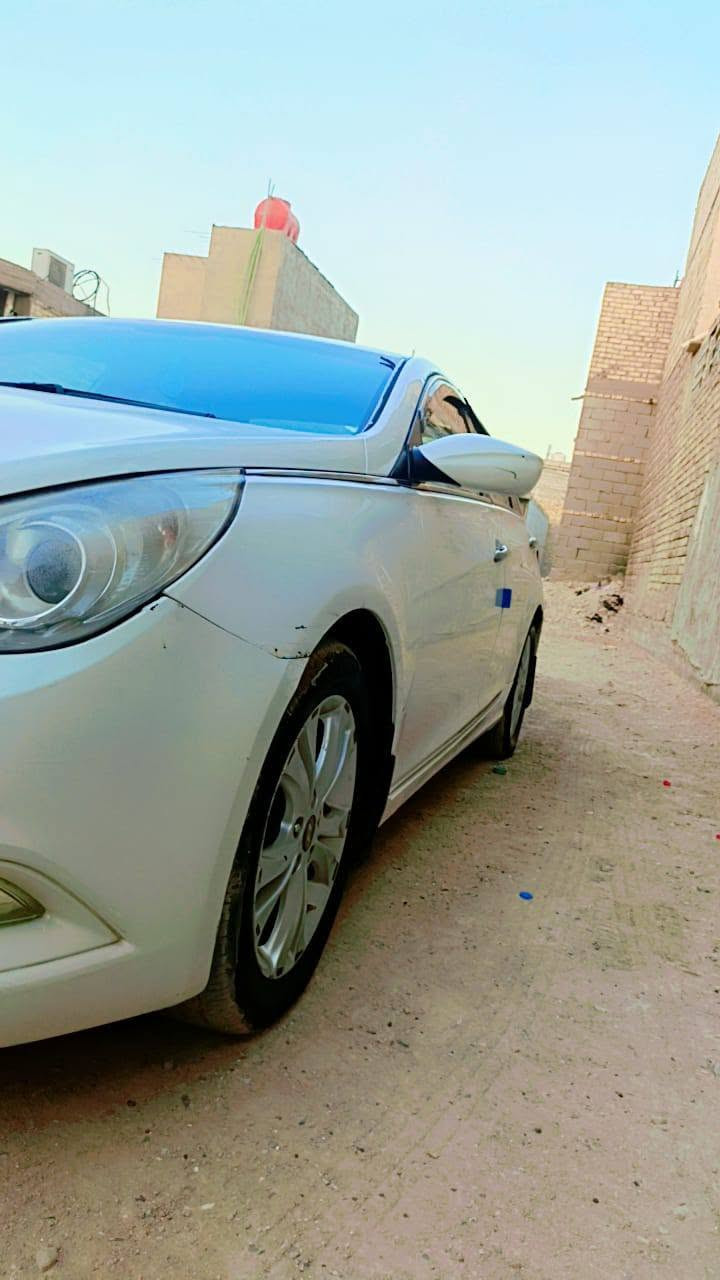 سلام عليكم سياره للبيع سوناته موديل ٢٠١٢ خليجي محرك ٢٤٠٠ رقم نجف بسمي بيهه قطعتين صبغ تبريد شغال مكان نجف رقم ***********
