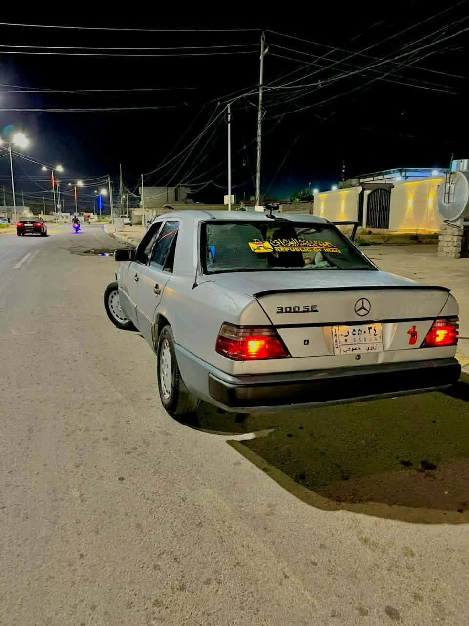 السلام عليكم ،،،،مارسدس 300س ي كير محرك بطه2500 بالشرط صدر وتايرات جدد تبريد شرط وشاشه ايباد جديده سياره حلوه وكلها شرط موديل 87 رقم نينوئ الماني بيها واجهيه ووكاله ومااندل صاحبها ابيع مكفوله للبيع بسعر 25 ورقه وبيها مجال او مراوس حسب القناعه عنواني ناحية الزاب للأستفسار اكثر الاتصال علئ الرقم ***********
