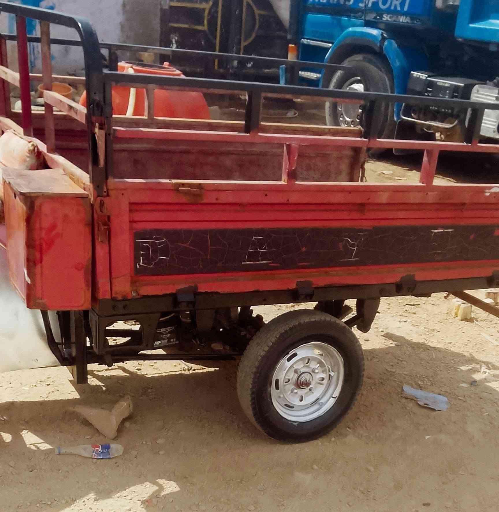 يا الله سلام عليكم ستوتة للبيع وللمراوس ستوتة شغالة خير من الله غراض كلة جديدة اوراق اصولية كهربائيات شغالة 
السعر 700وبيها مجال .
الهاتف .***********
المكان بغداد النهروان
