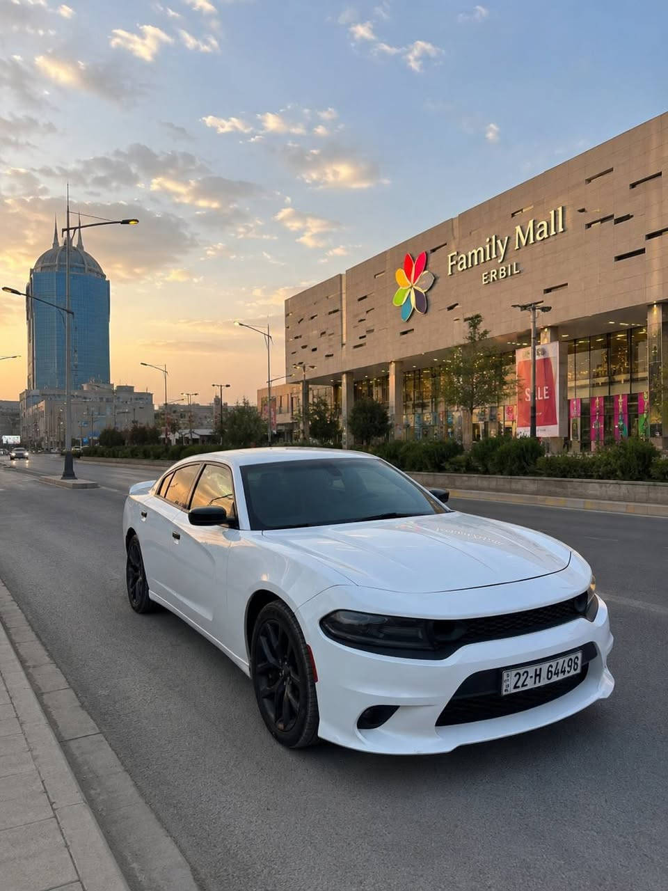 للبيع جارجر sxt سياره جديده مال بيت ضررها جاملغ خلفي وباب ماشيه 70ميل داخل احمر 6سلندر مكفولة من كلشي مكان السياره الموصل 
***********
***********
