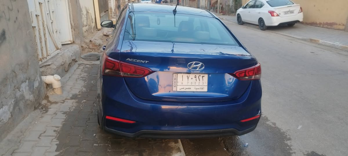 بيع مستعجل اكسنت 2021 مكينه 1600 دوش كير AT معوقين باقي 10اشهر وتصير حره محولبه السعر 80 موبايل *********** مكان السيارة الديوانية حي العسكري
