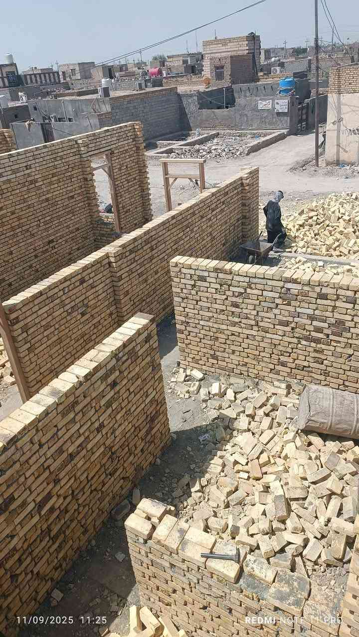 خلفة بناء شغل درجه اولى والتزام بالموعد 
‏‪***********‬‏ عنواني ناصرية حي الشهداء 
اشتغل عل الدبل ومكطوعه وباليوميه

نص مكتوب في الصور:
- ***********
- 11/09/2025 11:25 REDMI NOTE 11 PRO
- 11/09/2025 11:24 REDMI NOTE 11 PRO