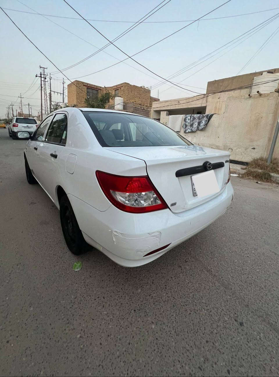 للبيع بيوايدي موديل ٢٠ رقم واسط نكليزي حرة تحويل ثاني يوم سياره وضع شركه كله بلاد ماشيه ١٦٠سياره جاهزة وجديدة.  كفاله عامه ماعده بارد باب سايق موضح بل صوره   سعر ٧٥ مجال بصيط للشراي مكاني ناصريه مركز ***********
