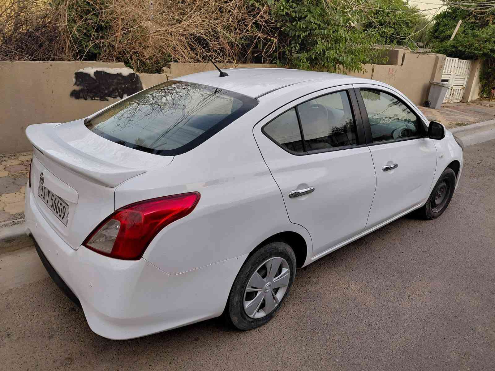 نيسان سني 2019 بيها طخات بسيطة بالبدي
ما معدله ولا بيها بارد على وضعها
تبريد خير من الله 
للبيع ب88 ورقة مجال بسيط جدا 
مكاني بغداد الحرية الدولعي
رقم هاتف ***********

